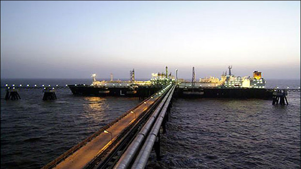  جزیره قشم بهترین موقعیت در پهنه خلیج فارس برای سوخت رسانی به کشتی ها