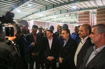 ضرورت احیای تولید و رفع موانع در پتروشیمی آبادان